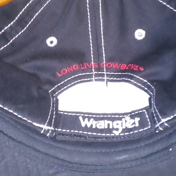 NWOT Wrangler Twenty Xtreme hat, adjustable Velcro closure Host Pick🎉😍 - Picture 4 of 8